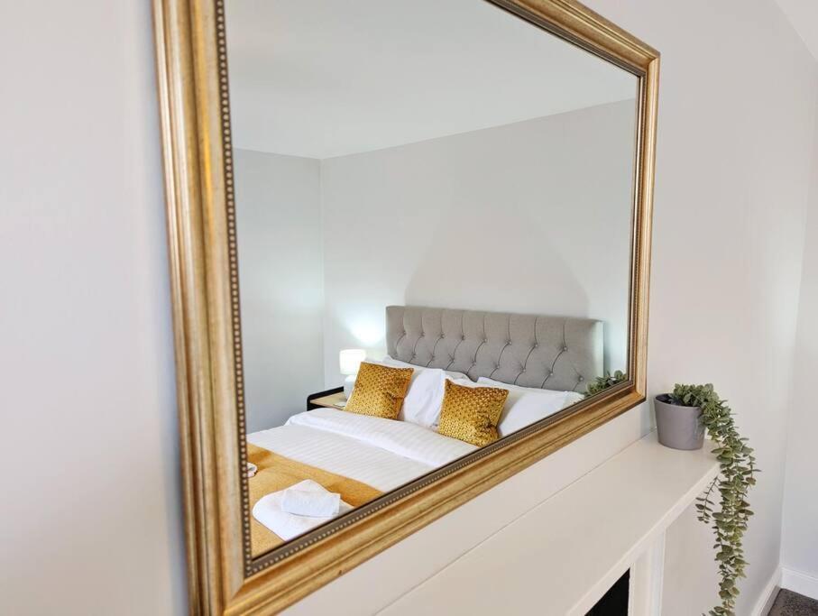 Central 4-Bed House, 10 Min Walk To Sights Bath Esterno foto