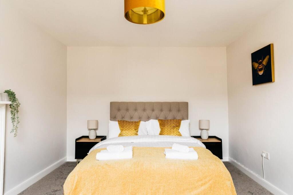 Central 4-Bed House, 10 Min Walk To Sights Bath Esterno foto